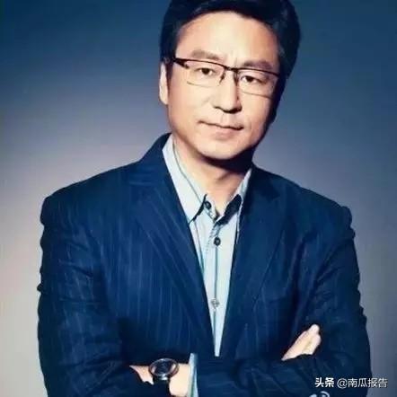 白岩松简介:为什么敬一丹老师说把这个主持人告诉白岩松是很高的评价？