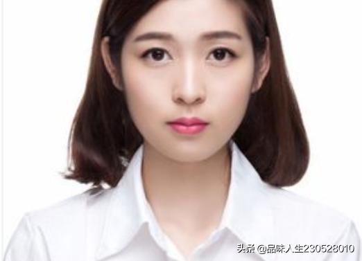 拍身份证照片穿什么颜色衣服:照身份证穿什么颜色的衣服？