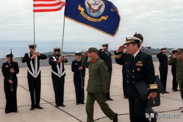 不同国家的军人在一起，军衔还论高低吗？插图2