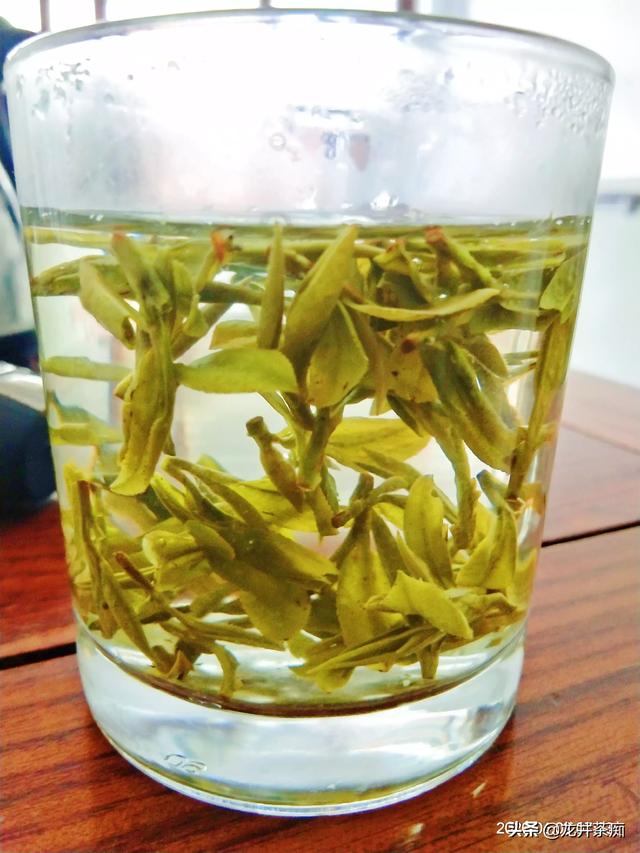 喝绿茶有哪些好处:绿茶什么时候喝比较好，喝哪种