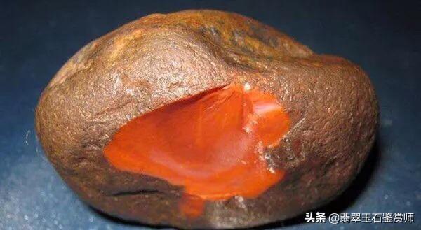 什么属相佩戴南红好,身体不怎么好的人戴蜜蜡好还是南红好？