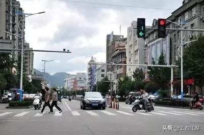 如果有五十万，你会选择县城买房？还是农村盖房？插图18