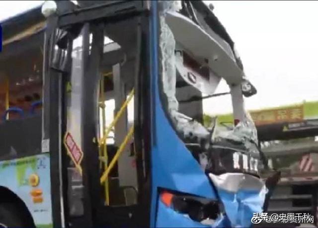 330路公交车神秘失踪事件:贵州公交坠湖事故后续，已造成27死17伤，是怎么回事？