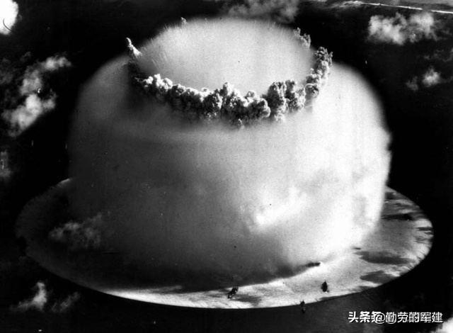史前核爆炸:用一枚核弹打击一支航母战斗群，到底划算不划算
