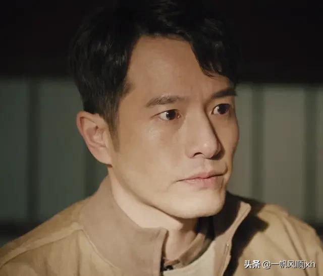 燃烧电视剧情介绍:电视剧《燃烧》里许家桐和罗伯特是什么关系