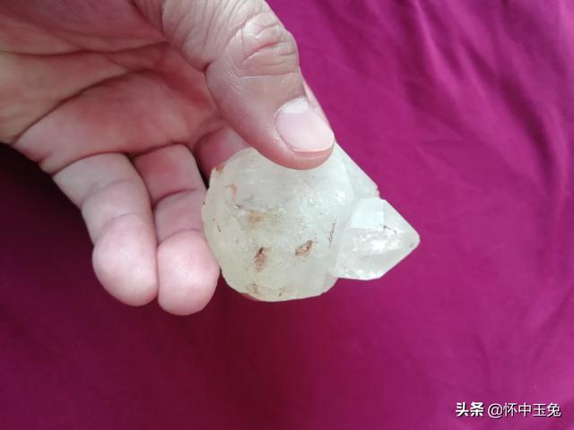 天然水晶价格多少钱,天然水晶是如何形成的？