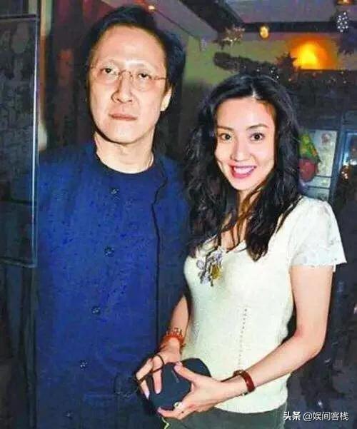 端木樱子:张敏与向华胜谈了八年恋爱，最后却分道扬镳，是怎么回事？