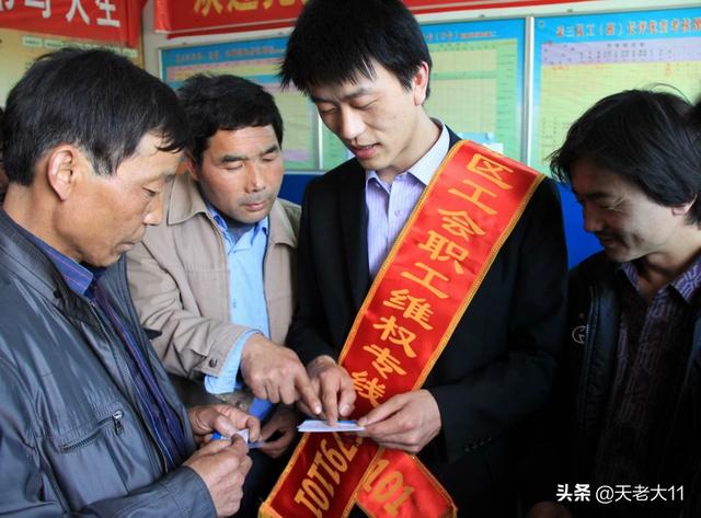 单位没有签劳动合同，该如何索赔