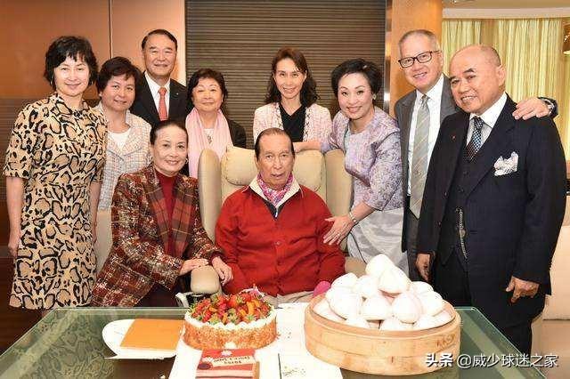 何鸿燊身价:为什么说赌王何鸿燊的5000亿商业帝国开始于一场足球赛呢
