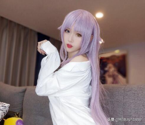 lpl女解说腐团18岁写真照曝光,清新脱俗美如班花,水友"应该去考北影"