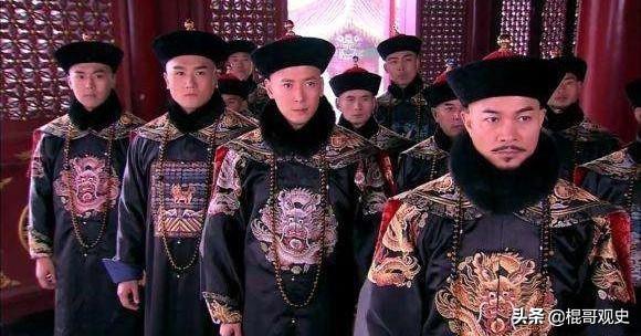清朝军机处:内阁和军机处的职能是什么，对加强皇权有什么影响？