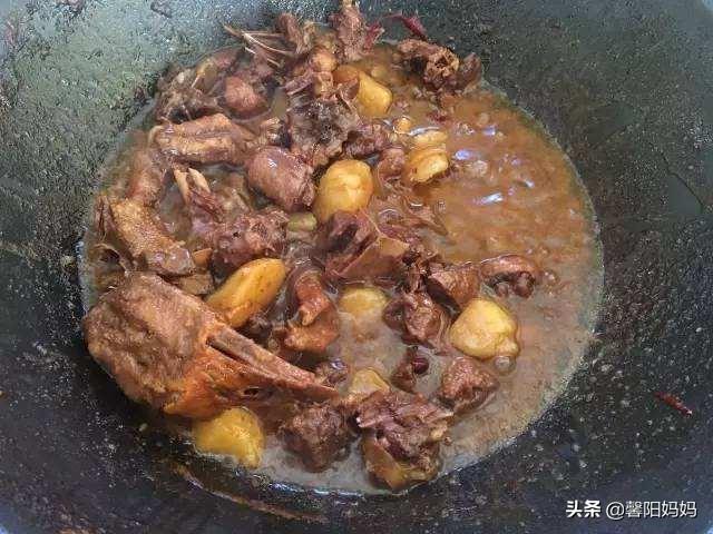 鹅肉和什么一起炖好吃,砂锅炖老鹅放什么佐料好吃？