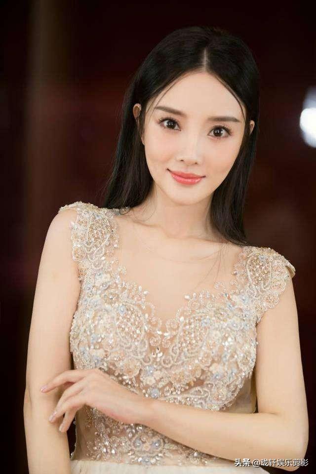 霍思燕家的猫:你最喜欢的宠物是什么？你现在养的是什么宠物？