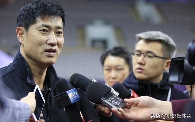 男篮历史最强后卫、名宿李晓勇去哪儿了？现状怎么样？