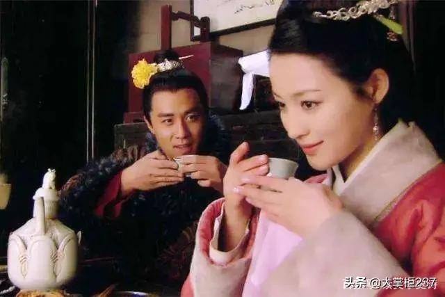 西门庆驴大的货来我身:武大郎.武松.西门庆三个男人，潘金莲打心底里最爱的人是谁？
