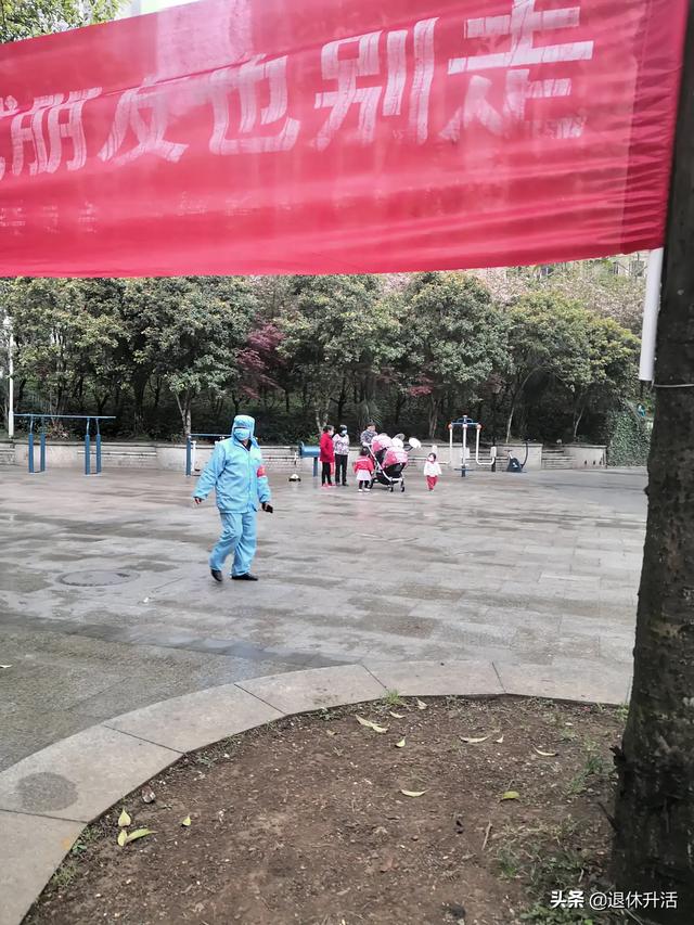 难关过去,春暖花开！回顾宅家抗疫的日子,你最深的感受是什么？
