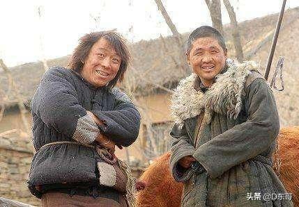 农村凶虎压青龙房屋图,农村左邻右舍的房子比自己家高怎么办？