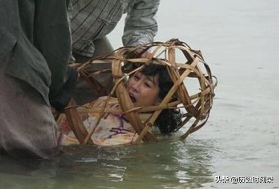 古代女子刑罚骑木马:古代女人犯了通奸罪，将如何处罚？