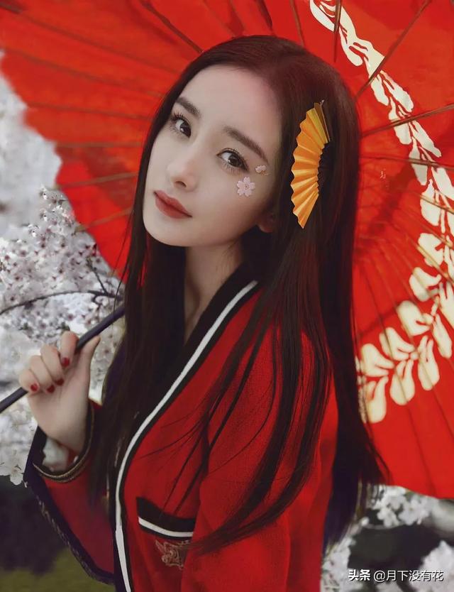杨幂粉丝抵制嘉行:杨幂粉丝抵制嘉行自制剧，认为是在消费偶像，杨幂为何选择沉默？
