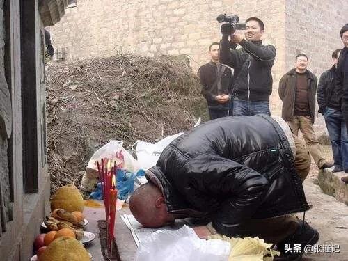 上坟为什么不能带香蕉,上坟买供品买什么水果好？