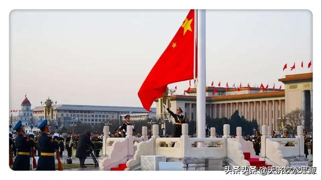 高端大气微信图片:谁有红色背景图片？拿出来晒晒，有几张喜欢的话，赶紧收藏吧？
