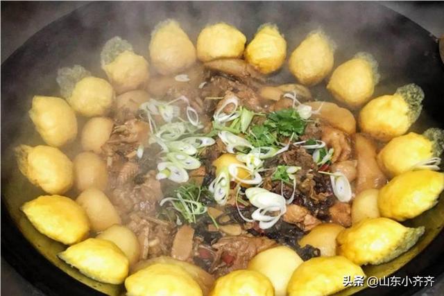 哈尔滨名气最大的一道菜是什么，为什么这些年“东北菜”的名气越来越大了，接受面越来越广了