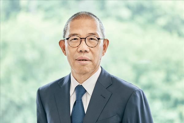 宠物保健品创始人:保健品创始人死了 骗局曝光，人人喊打。权健创始人束昱辉会不会逃往国外？