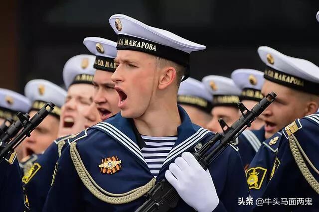 俄罗斯红场:俄罗斯疫情很高，为什么还要搞红场阅兵？多国受邀参加不怕感染？