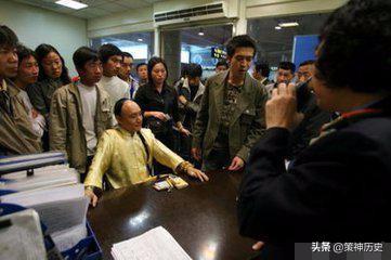 爱新觉罗后代:爱新觉罗家族还有后人吗？为何不见他们来清东陵、清西陵来祭拜？