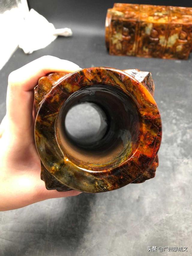 古玉器:古玉文化深远，鉴别难。在国内收藏古玉的都是些什么样的高人？