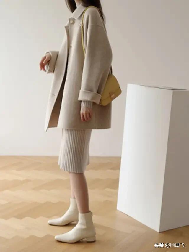 梦见衣柜里的衣服乱七八糟,如何穿衣服，没有廉价感？