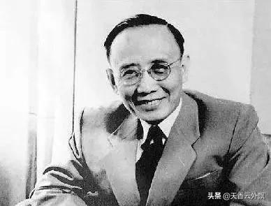 我国著名的书法家:从古至今，谁的书法水平排名第一？