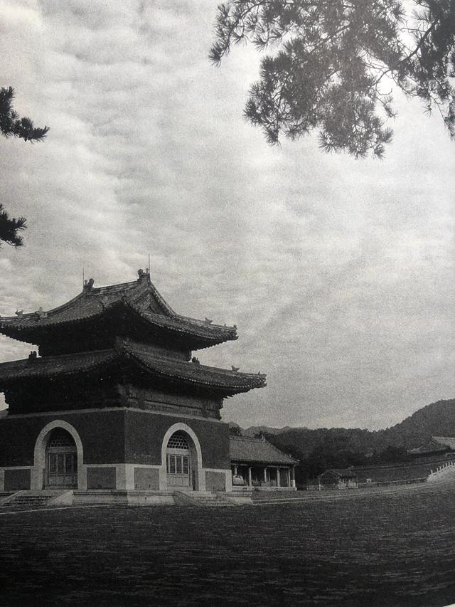 乾隆陵墓,为什么是我国最豪华神秘的皇陵地宫,墙上文字什么意思？