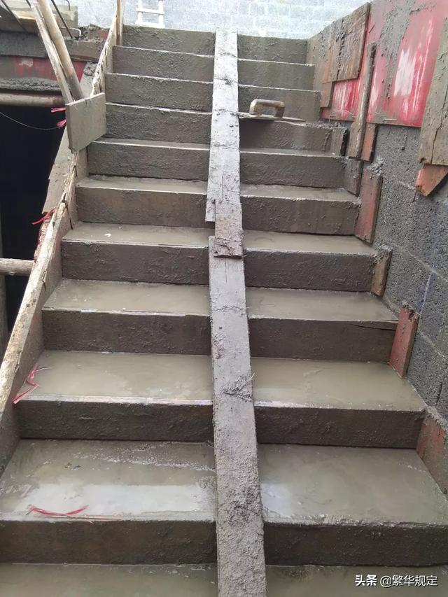 三跑楼梯设计 - 实验室设备网