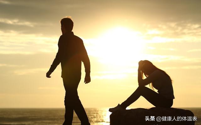 男人拉黑了女人的微信电话，给他打电话接着拉黑，是不爱了吗