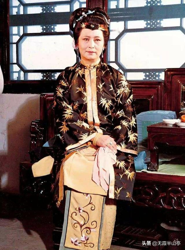 头条问答 - 红楼梦中,王夫人和邢夫人相比,谁更有智慧?(30个回答)