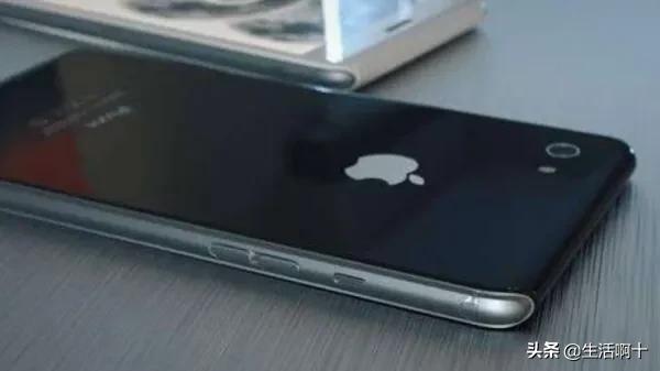 2020年iPhone X跟iPhone 8买哪个好？