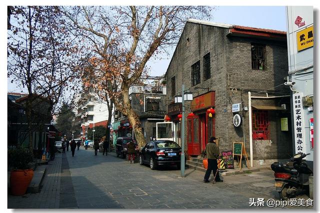 武汉最佳卖唱地点，武汉最有名的名胜古迹有哪些