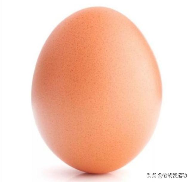 运动员如何补充营养:为何一些专业运动员吃鸡蛋是一整颗，健身房大肌霸大多只吃蛋白？