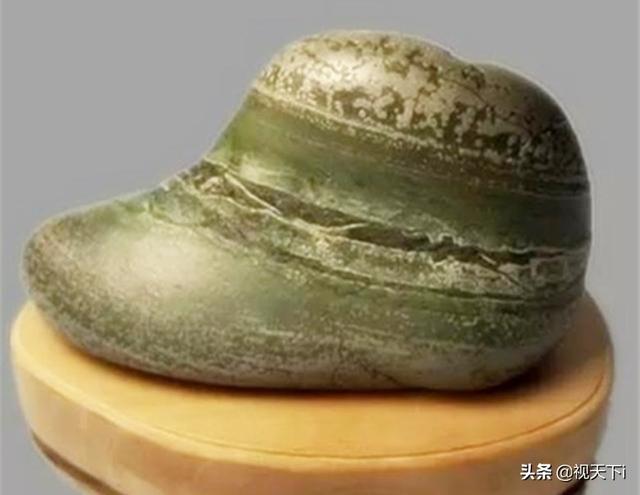 什么样的石头值钱图片,下面这块石头价值几何呢？