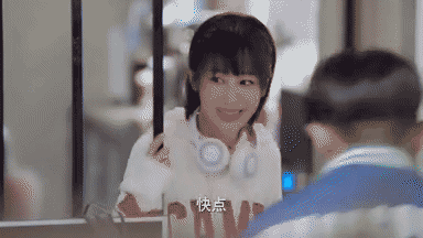 亲爱的热爱的剧照:《亲爱的，热爱的》播出后，李现是否被过度营销？
