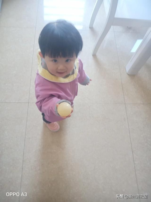 借钱不还:朋友找我借钱，现在拒不还账，是该报警还是起诉？