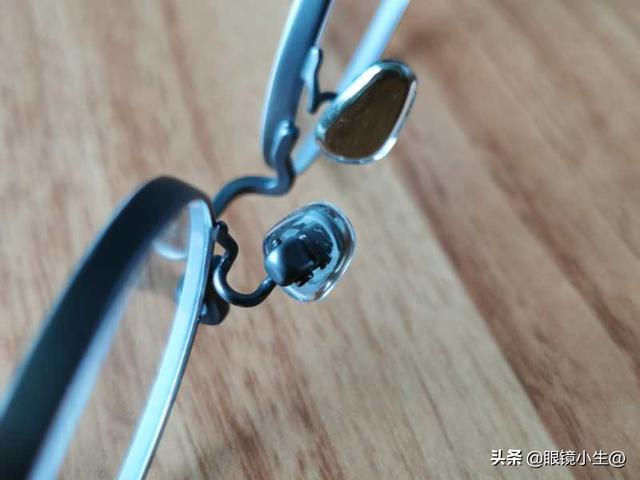 变色眼镜片 寿命:长期戴变色近视眼镜好吗？