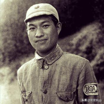 八路军副参谋长:《亮剑》丁伟出身于四方面军，为什么称呼副总指挥为“老首长”？