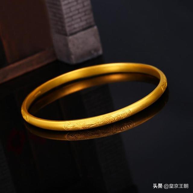 什么牌子的黄金手镯好,黄金饰品应该怎么挑选？哪个品牌好？