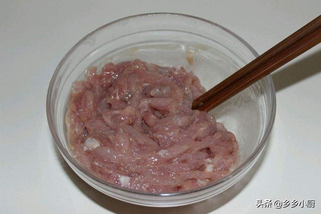 皮蛋瘦肉粥如何去腥，如何做好一碗芹菜瘦肉粥，处理好肉的腥味