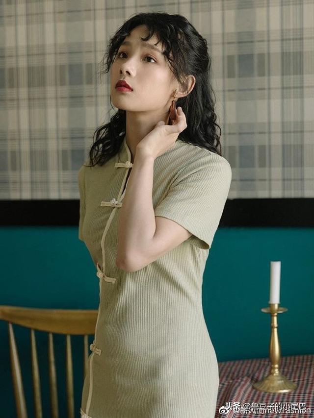 柳若馨:女演员姜妍的颜值并不是很高，她为何特招人喜爱