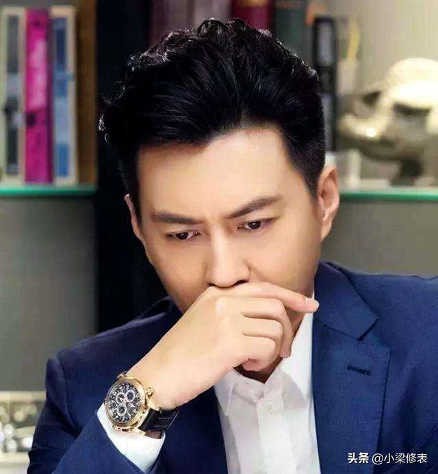 靳东身家过亿,一块手表价值455万,谁能介绍下？