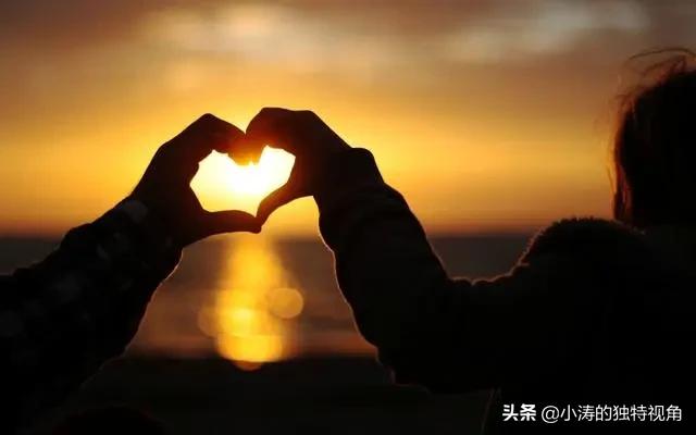 邓超送孙俪的耳环:邓超晒照片庆祝结婚九周年，保持爱情稳定的秘诀是什么