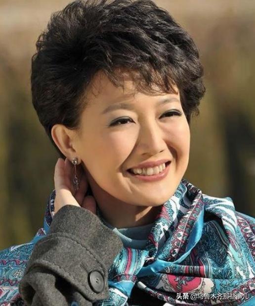孟盛楠老公:央视主持人董卿和孟盛楠，你更喜欢谁？为什么？
